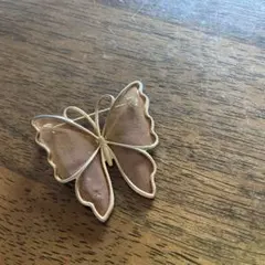 値下げ‼️蝶ブローチ