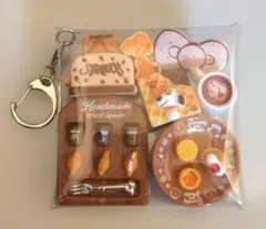 ガチャ詰めポーチ　スヌーピーカフェラテ　パンプレート♡　スタバトースター