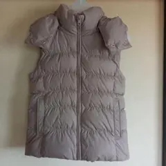 UNIQLOユニクロ ダウンベスト 取外し可能フード付き ベージュ M