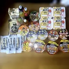 た*し様 カップ麺 ジュース　生うどん麺　出汁詰め合わせ まとめ売り　アミューズのサムネイル