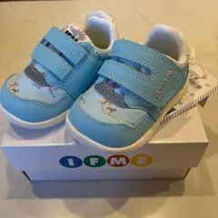 Item thumbnail for item 4172b225-7eb7-4a33-8142-288d4d9320bf