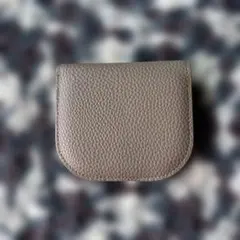 グレージュ 二つ折り財布 コンパクトウォレットのサムネイル