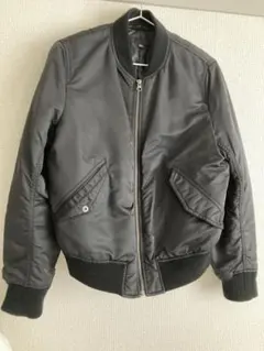 ブラック MA-1ジャケット