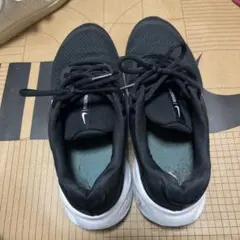 Nike ブラック ランニングシューズ