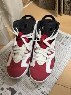 Air Jordan 6 Retro 赤白黒 4Y