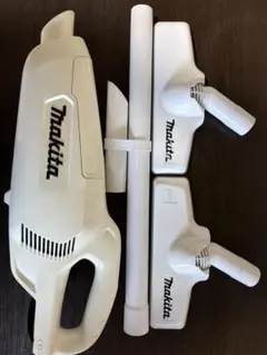 makita 充電式クリーナー　CL107FD 動作確認済み　付属品セットのサムネイル
