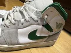 NIKE AIR JORDAN 1 ホワイト グリーン 30cm