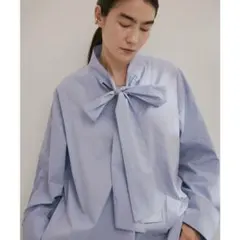 サロンアダムエロペ　2023AW タイプライターボウタイブラウスのサムネイル