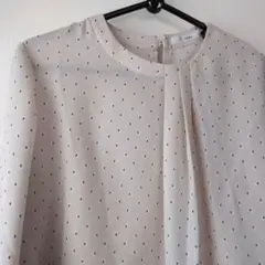 indexグレージュデザイン柄 長袖ブラウス