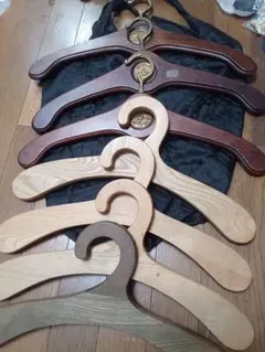 KUSHITANI 中田ハンガー レザースーツ用 木製ハンガー 美品 クシタニ KUSHITANI 中田ハンガー レザースーツ用 木製ハンガー 美品 クシタニ