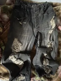 ダメージデニムパンツ　ブラック