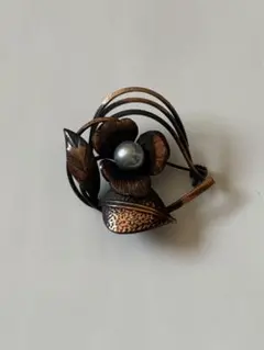 ヴィンテージ風 花と葉 ピンブローチ