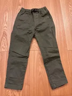 UNIQLO オリーブグリーン ストレートパンツ　110㎝