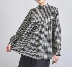 一回着用UNITED ARROWS ユナイテッドアローズPタフタフリルブラウスのサムネイル