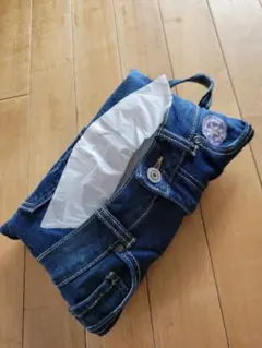 Item thumbnail for item 830f981f-00ad-4216-a34e-47f2b7a0425a