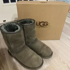 ★美品★UGGオーストラリア　ムートンブーツ　クラッシックショート　アグ　グレー