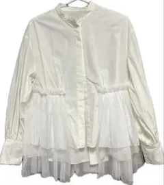 Acka ティアードデザイン ivoryシャツ ブラウス フリルブラウス