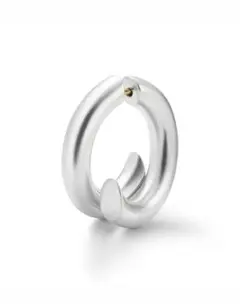 here's ICE EAR CUFF 501 - メルカリ