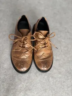 ブラウン レザー ウィングチップシューズ