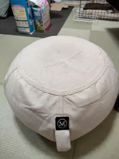 MIVIOS ベージュ ラウンドクッション