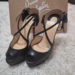 Christian Louboutin 黒 オープントゥ ハイヒールのサムネイル