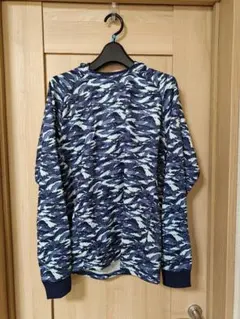 【新品タグ付き】アンダーアーマー　薄手パーカー　Mサイズ　定価7500円