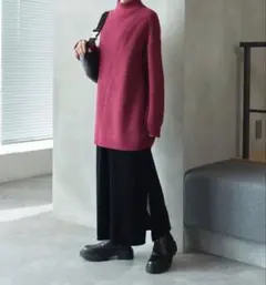 GU パフィータッチオーバーサイズハイネックチュニック ボルドー