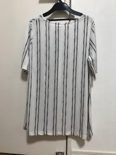 新品タグ付き、デパート、ストライプ 半袖トップス ホワイト/ブラック