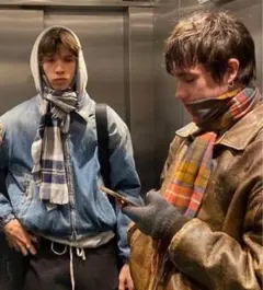 90s VINTAGE CHECK STOOL