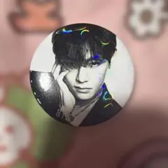 BTS ホログラム缶バッジ テテ V キムテヒョン