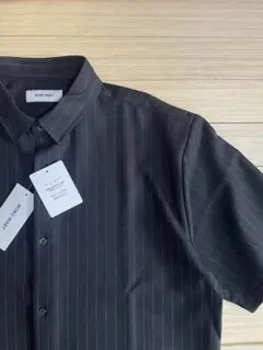 MONO-MART ストライプ 半袖シャツ 新品　ダークグレー　ストライプ