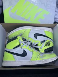 NIKE AIR JORDAN 1 RETRO HIGH OG Volt