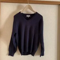 紺色セーター