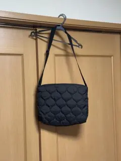 (未使用)ブラック キルティング ショルダーバッグ
