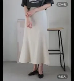 ローリズファーム　アイボリーのフレアスカート　Ｌサイズ