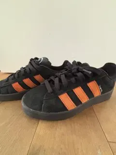 adidas CAMPUS ブラック/オレンジ スニーカーのサムネイル