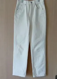 新品 ホワイト（少しアイボリー） デニムパンツ ハイウエスト ストレート