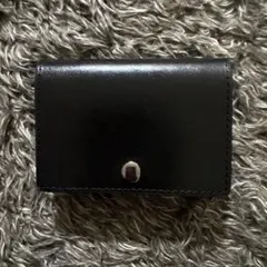黒いイタリアレザー三つ折り財布