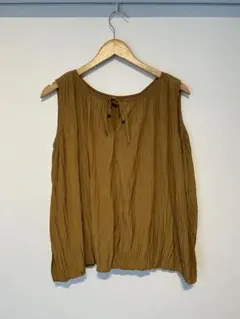 SENSE OF PLACE ブラウンノースリーブトップス