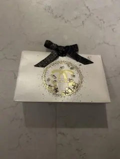 CHANEL ギフトボックス ホワイト