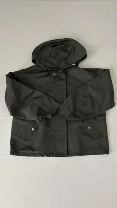 マウンテンパーカー　GU Mサイズ