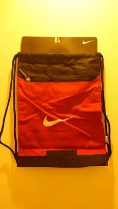 新品　Nike ドローコードバッグ レッド/ブラック