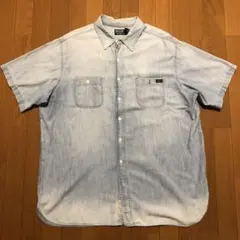 淡い青 デニム風 ボタンダウンシャツ