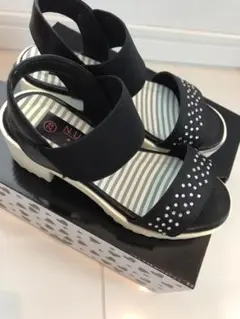 NUOVO Girlヒールサンダル