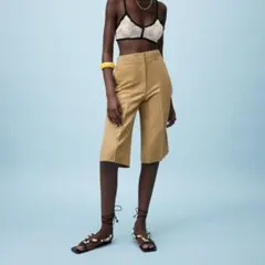 ザラ　ベージュ センタープレス ハーフパンツ ショートパンツ