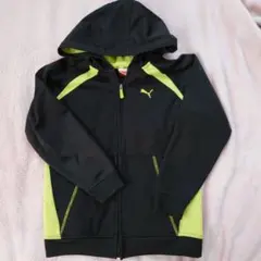 PUMAフルジップパーカー