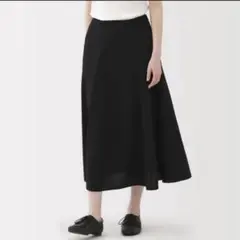 無印良品　涼感フレアスカートのサムネイル