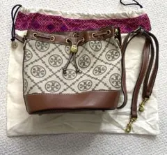 Tory Burch ロゴプリントモノグラム ショルダーバッグ 巾着型