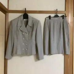 ⭐️ 【ジャンニロジュディチェ】レディース　ミセス　婦人服　ダブルスーツ　L