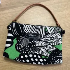 ハンドメイドhandmadeポーチ持ち手付き